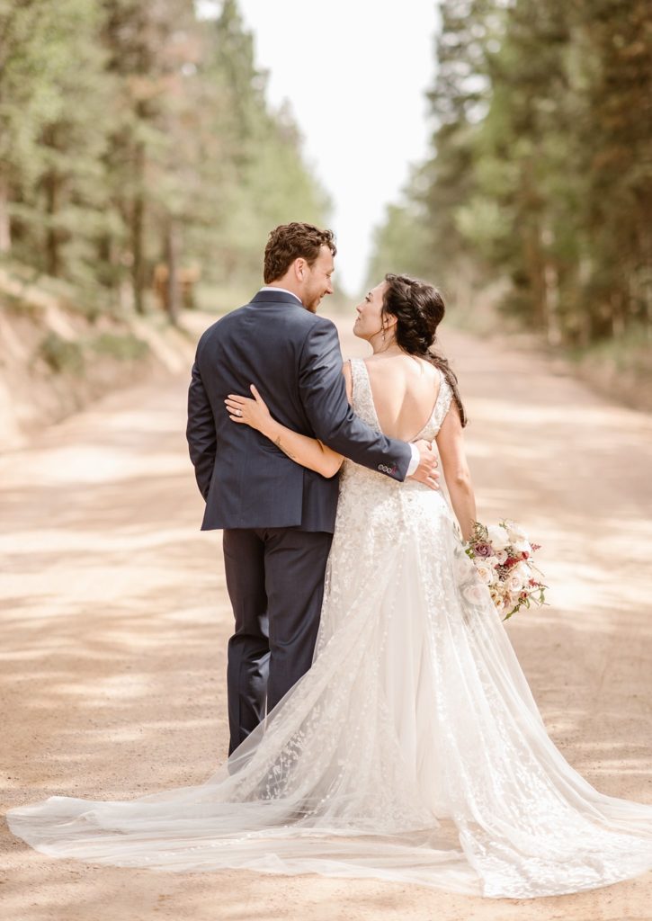 Edgewood Inn, Woodland Park Wedding