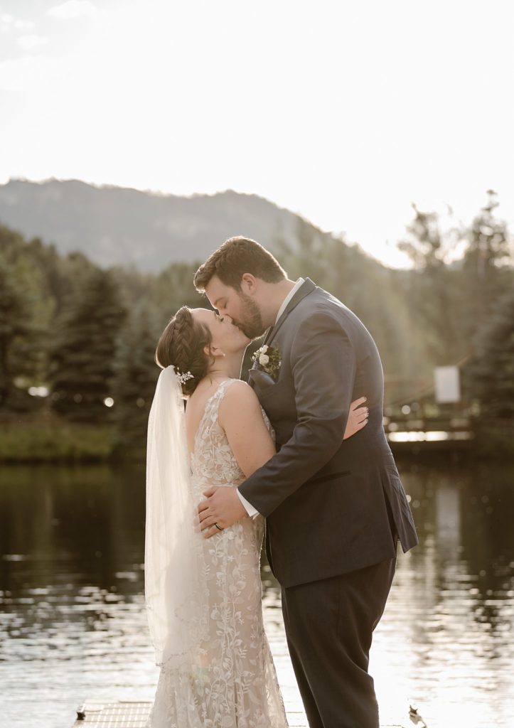 Evergreen Lakehouse Wedding 