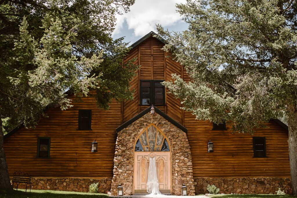 Pinecrest Colorado Wedding