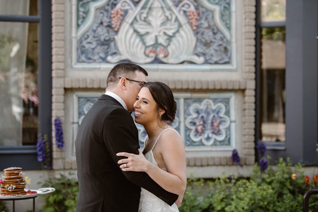 sunrise amphitheater Boulder Elopement